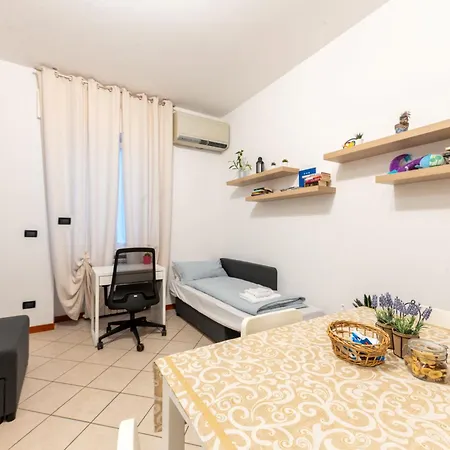 Holiday Apartment - Brescia Centro - Parcheggio Privato Exterior photo